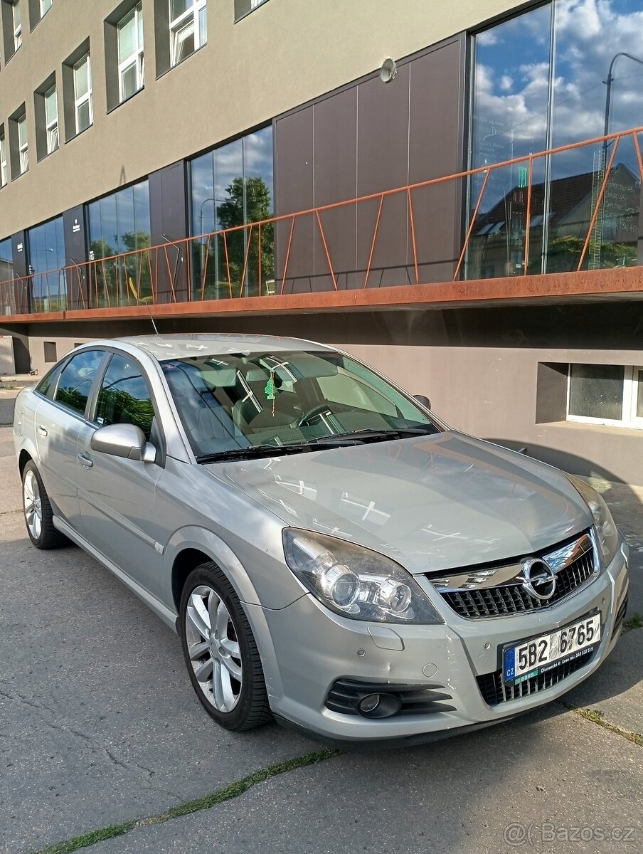Opel Vectra 1.9 CDTi 16V GTS 110kw