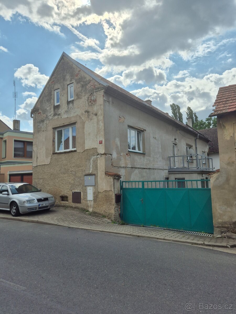 Prodám usedlost v Chotiměři