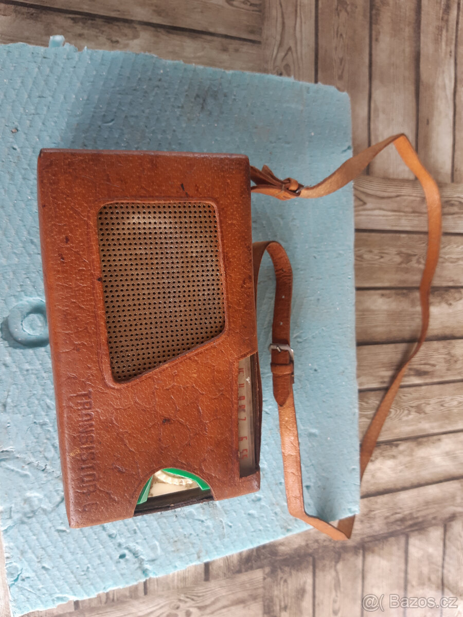 Radio kabelkové - retrotranzistorák