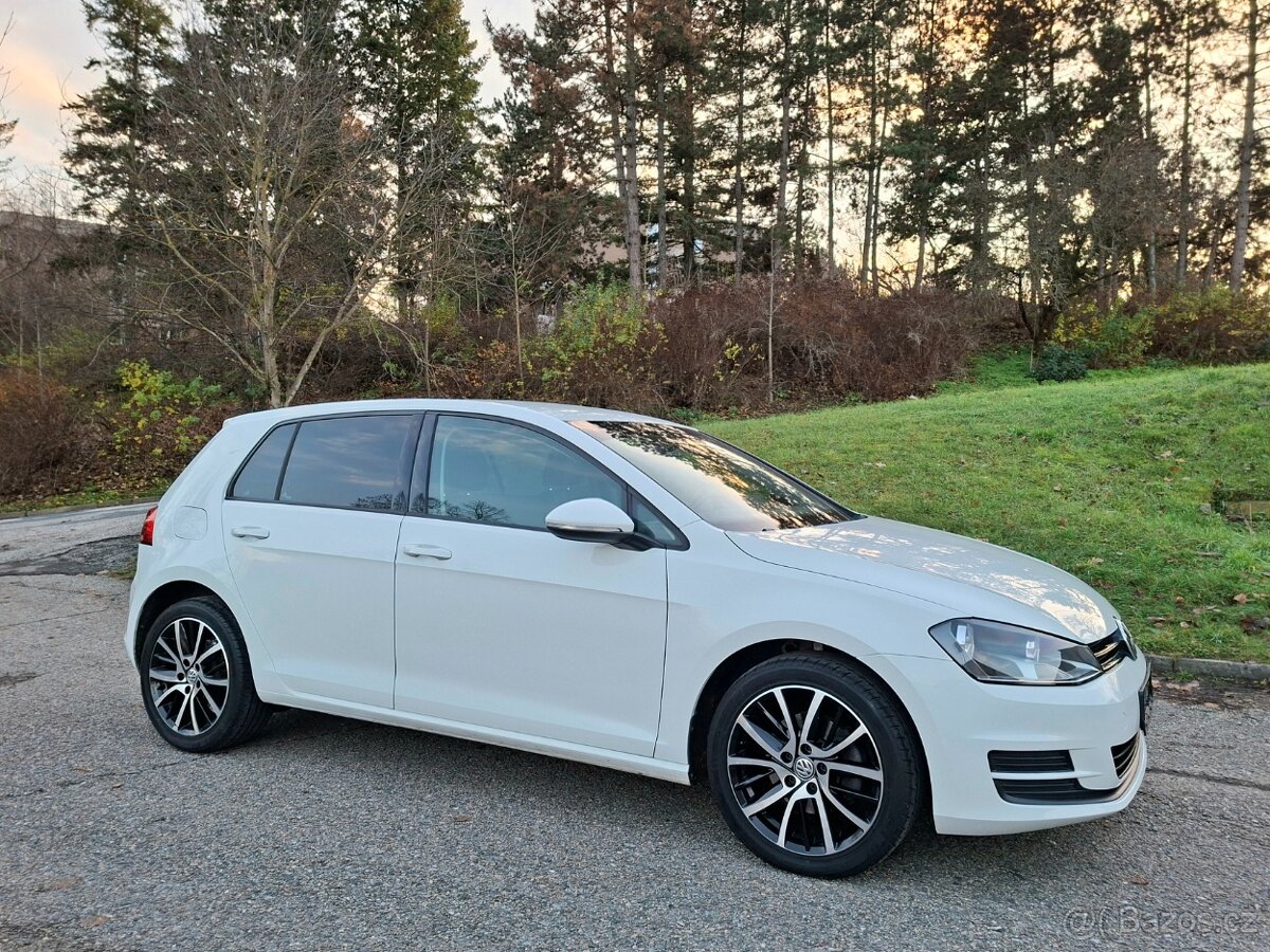 Volkswagen Golf 7, 1.2tsi,146tkm, R17, NováTK