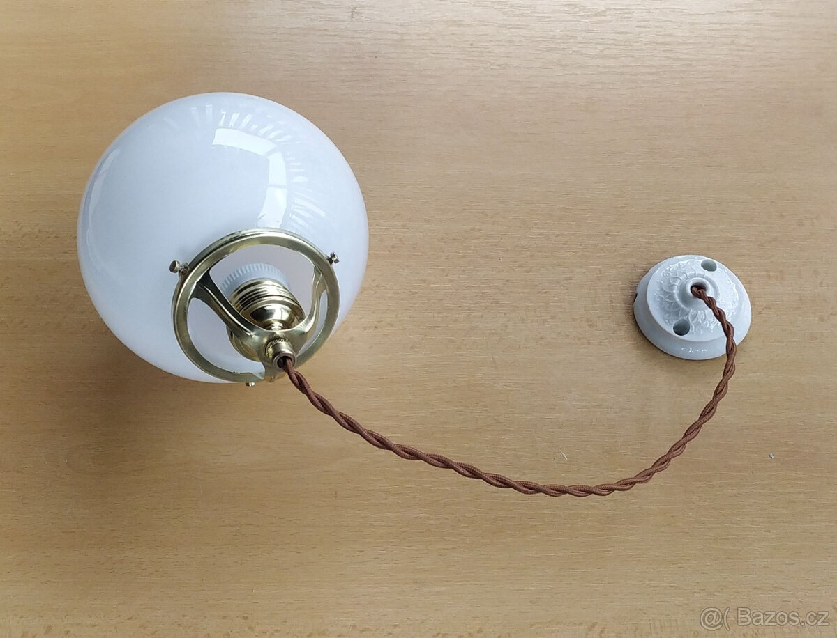 Hezký starý lustr na chatu / chalupu