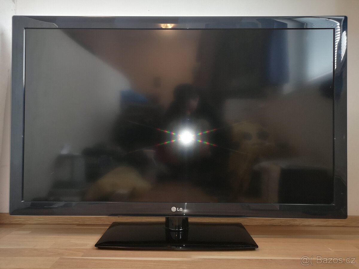 47" LCD TV LG 47LD650