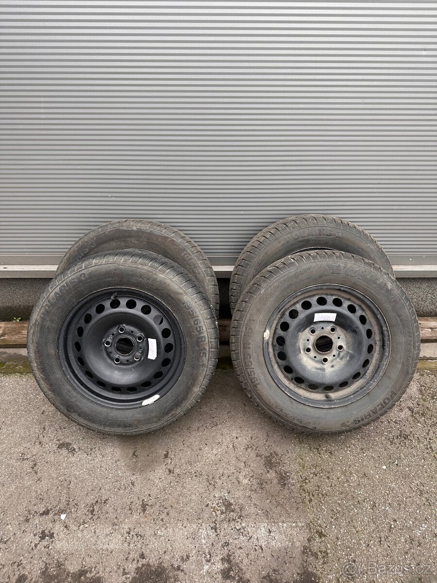 Plechové disky 6Jx15 + pneu 195/65 R15 Barum Polaris 3