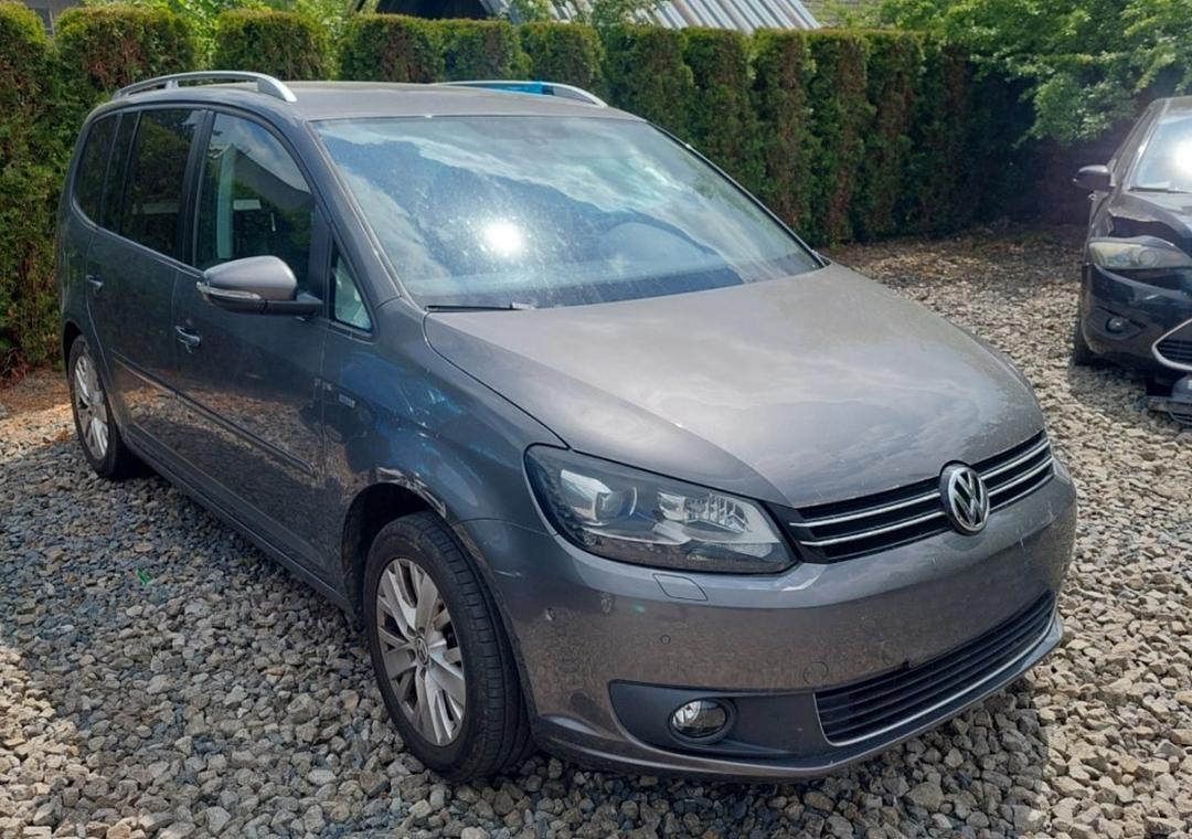 Vůz na náhradní díly VW Touran 1T3 2014 CFHC NGB LD7R