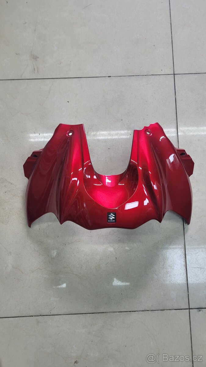 horní kryt palivové nádrže Suzuki GSX-S1000,