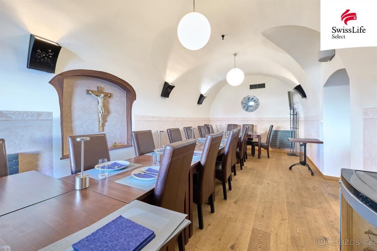 Prodej ubytovacího zařízení 1023 m2 Husovo náměstí, Nové Měs