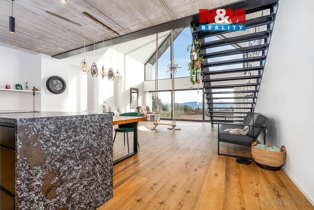 Prodej rodinného domu, 1130 m², Náchod