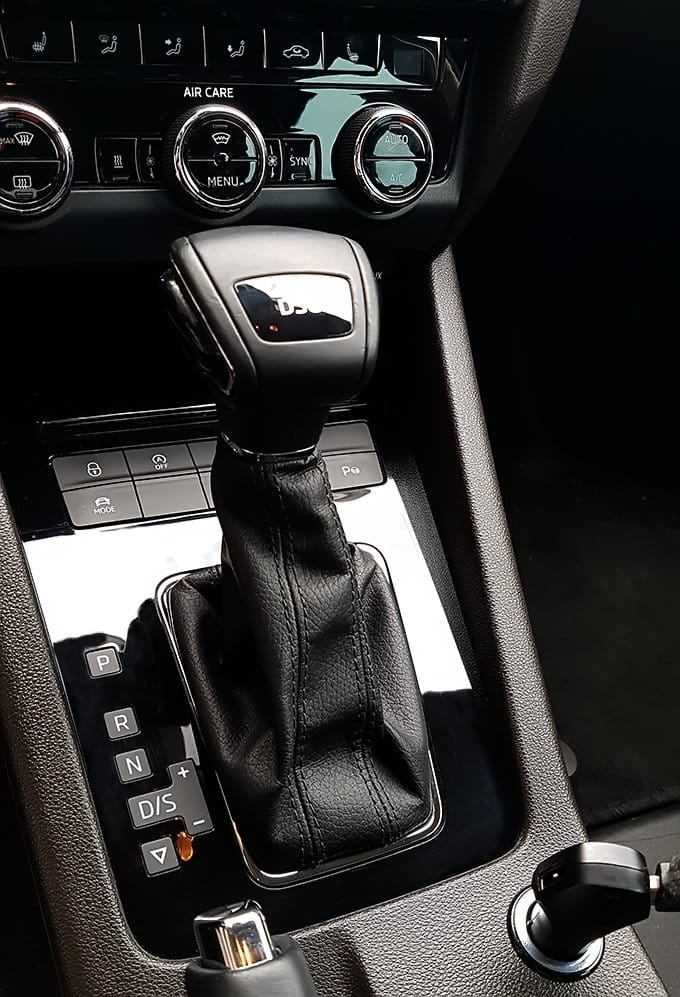 Kožená DSG HLAVICA ŠKODA pre KODIAQ KAROQ