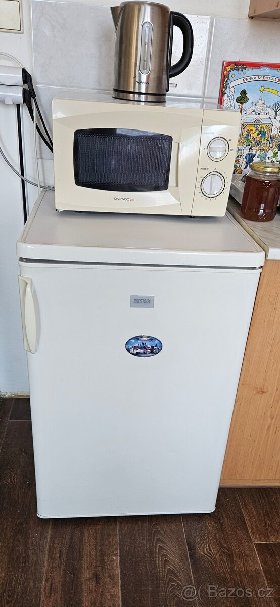 Lednice Zanussi s mrazákem