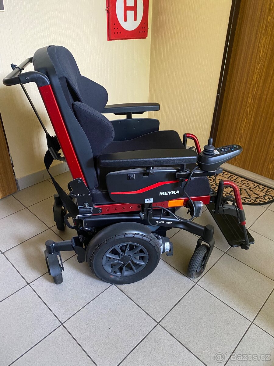 Elektrický invalidní vozík