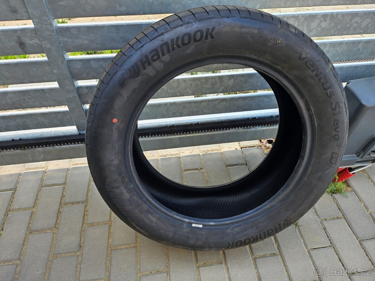 235/55R19 4x letní pneumatiky nové 100% Škoda Enyaq