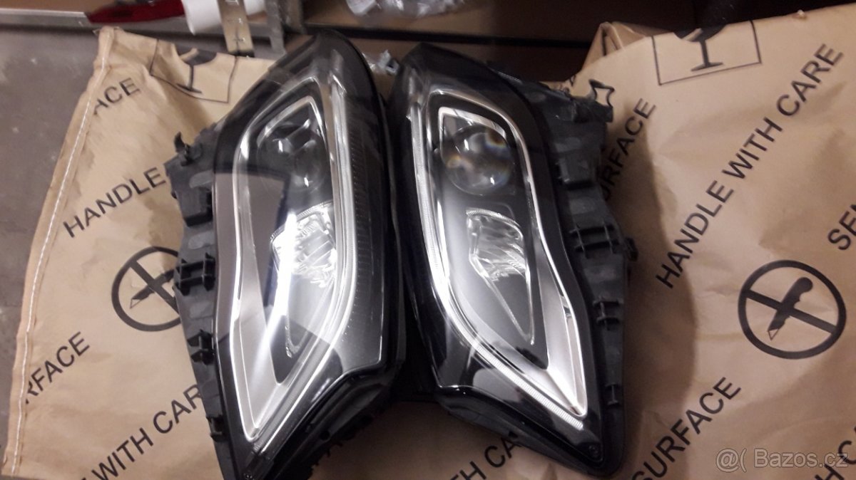Přední světla LED mercedes benz W156