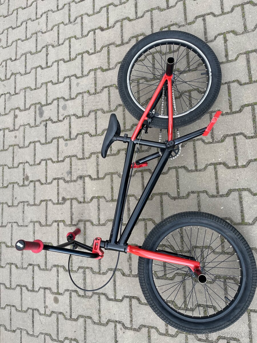 Custom bmx Galaxy Spot 20" černé
