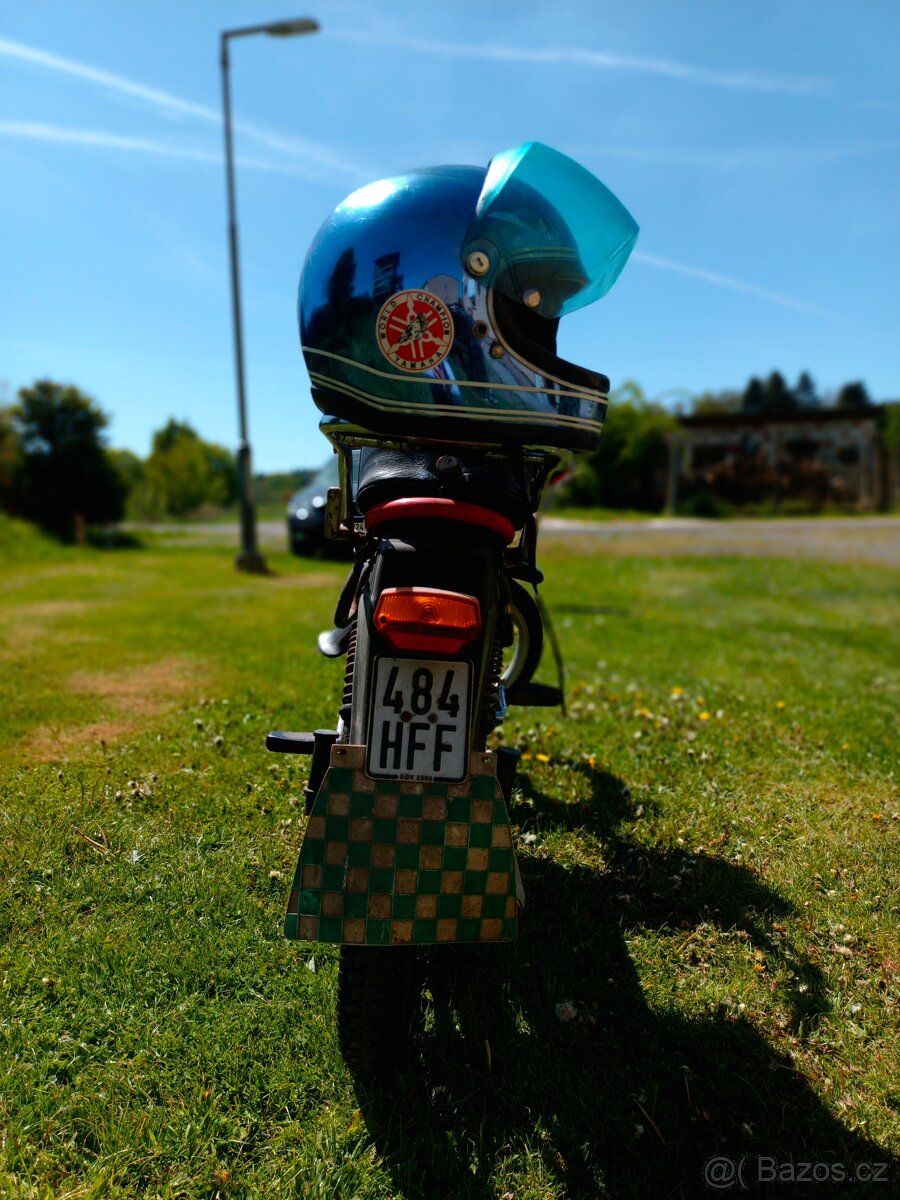 Moped (Babeta)