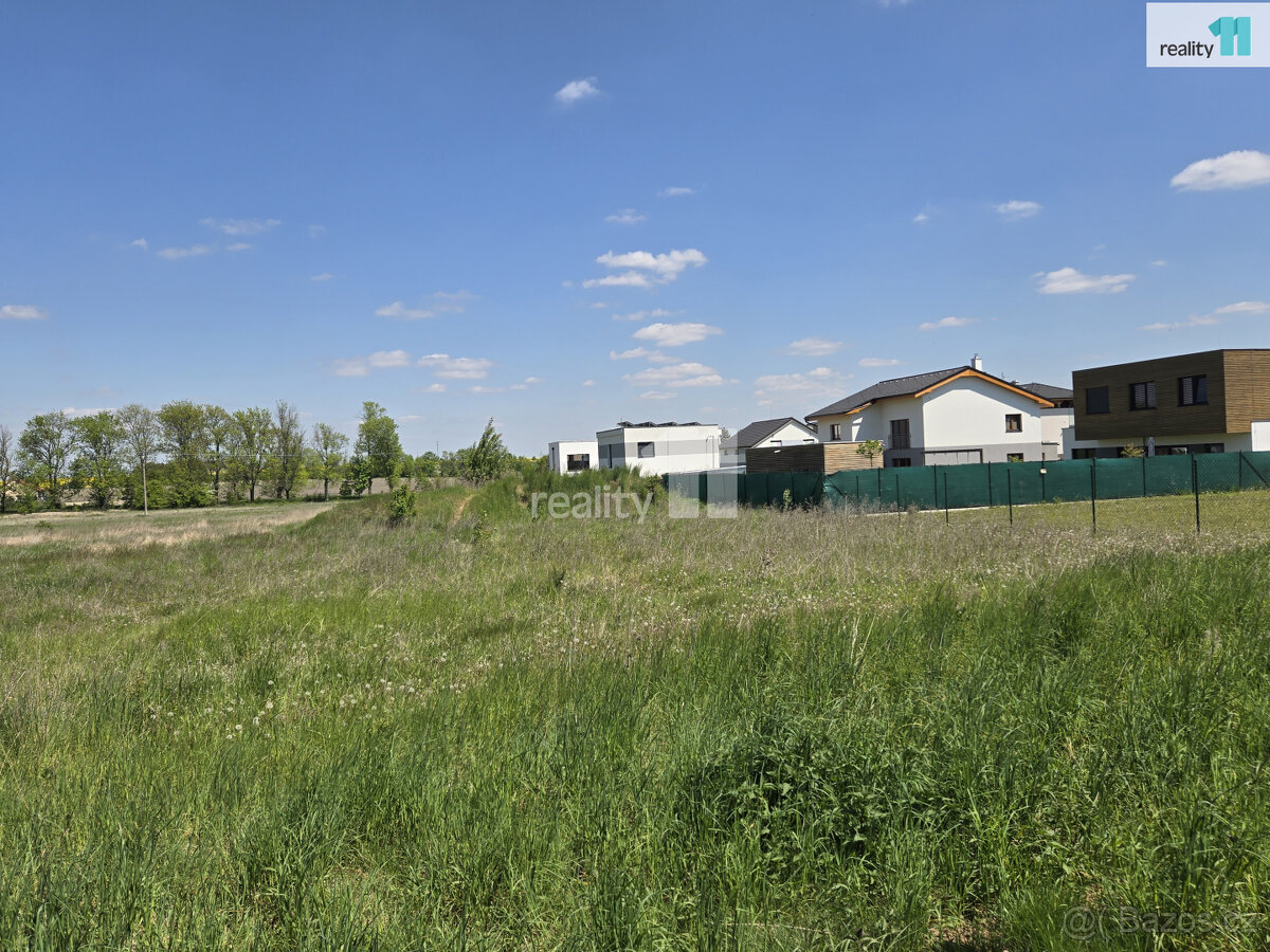 Atypický pozemek pro RD, 1705 m2, Úhonice, Praha západ