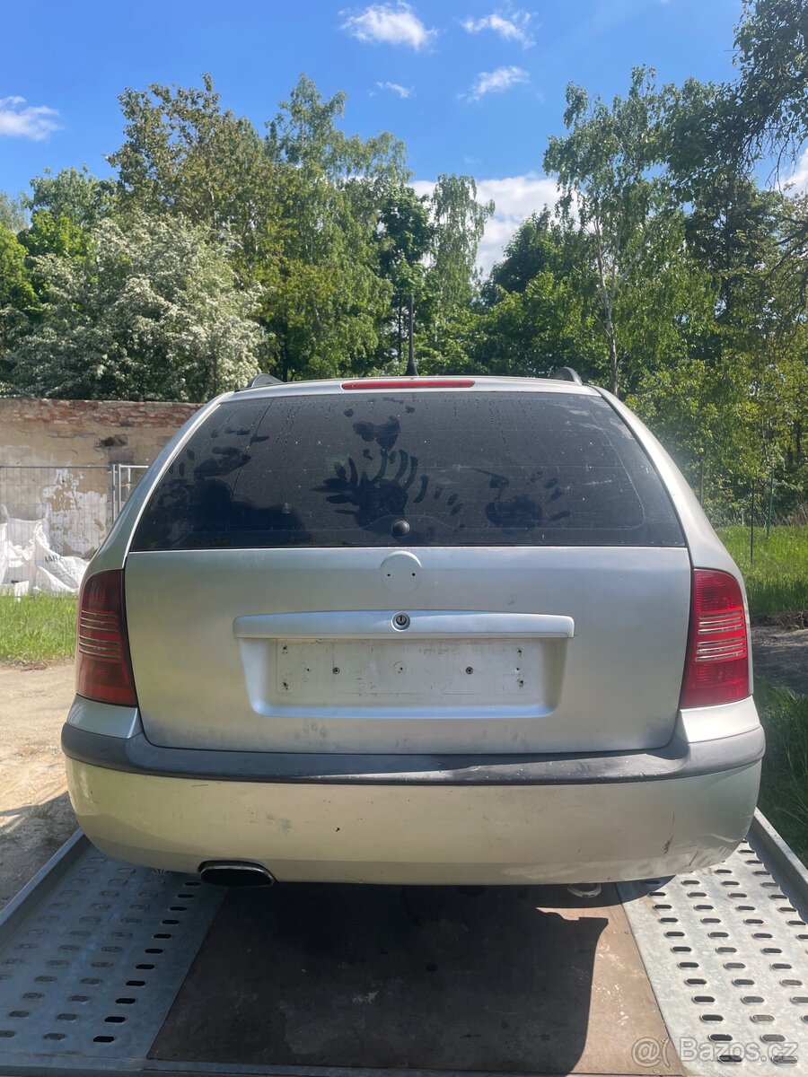 Škoda Octavia 1 Combi Kufr