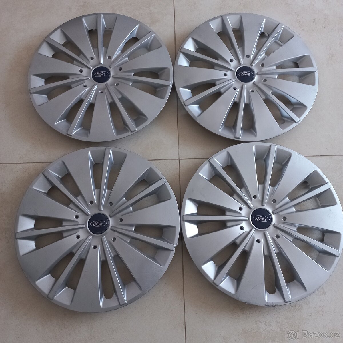 Poklice Ford 16"