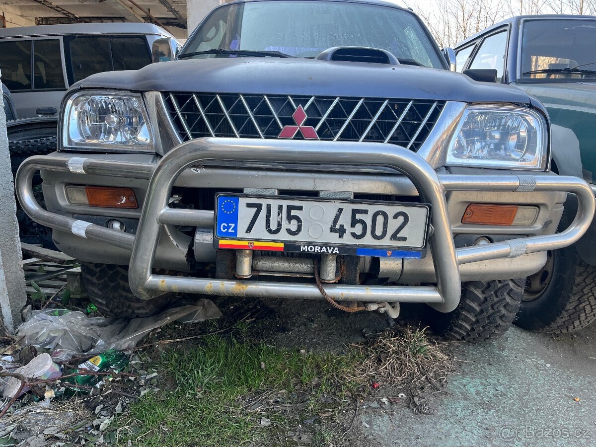 4x4 L200 přední rám