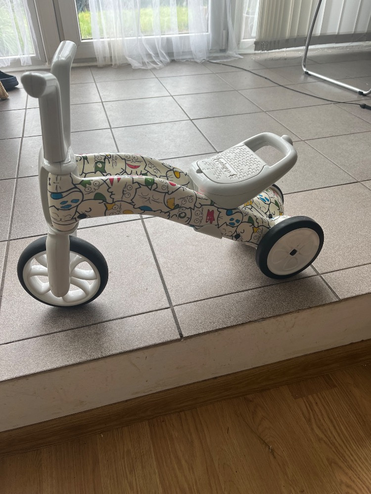 Prodám dětské odrážedlo zn. Bunzi