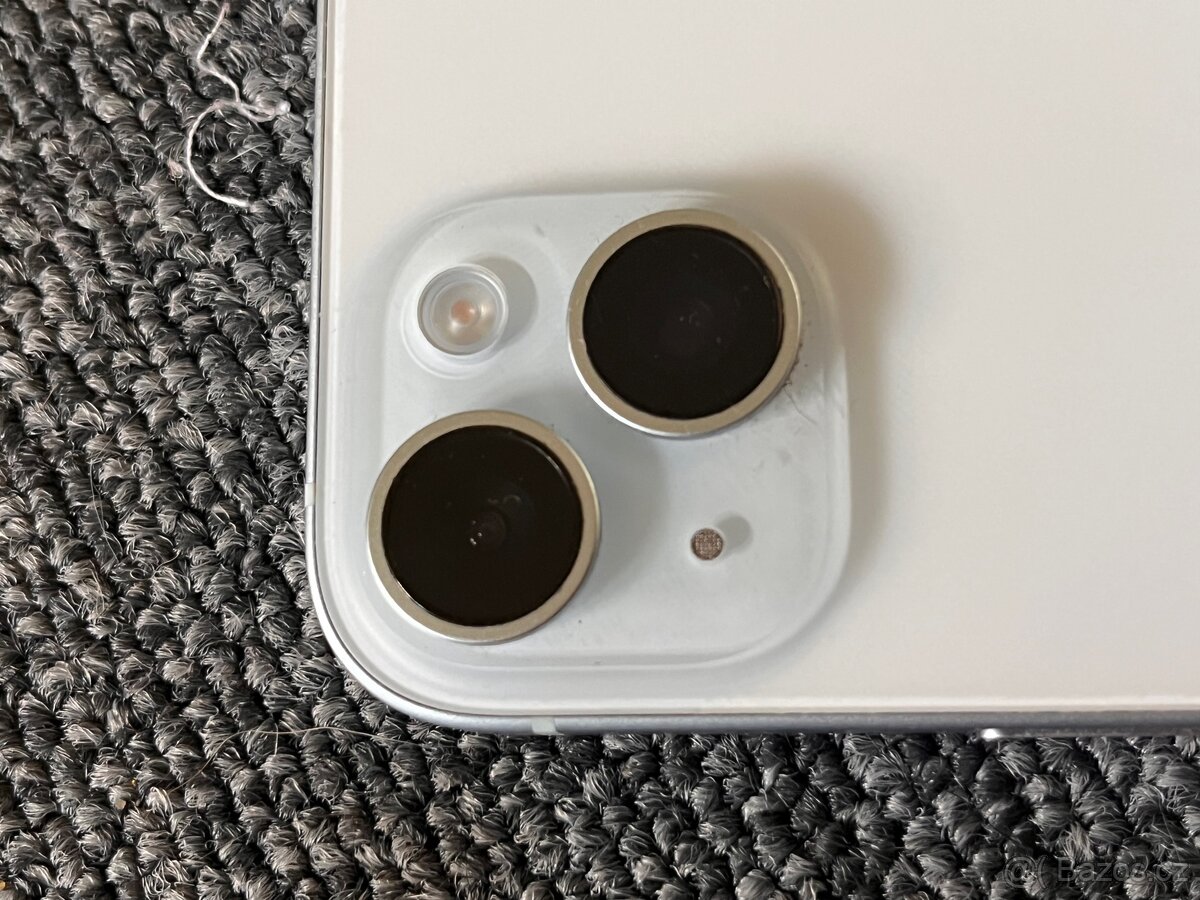 iPhone 15+