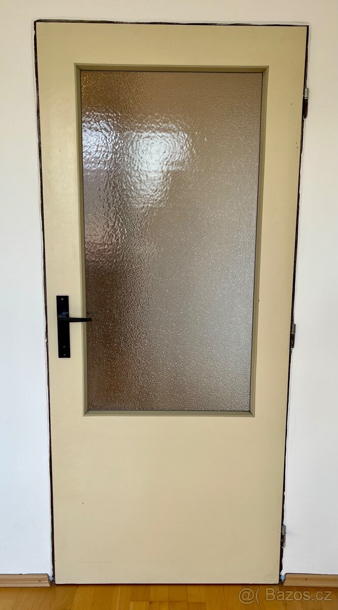 70 cm pravé panelákové dveře za odvoz