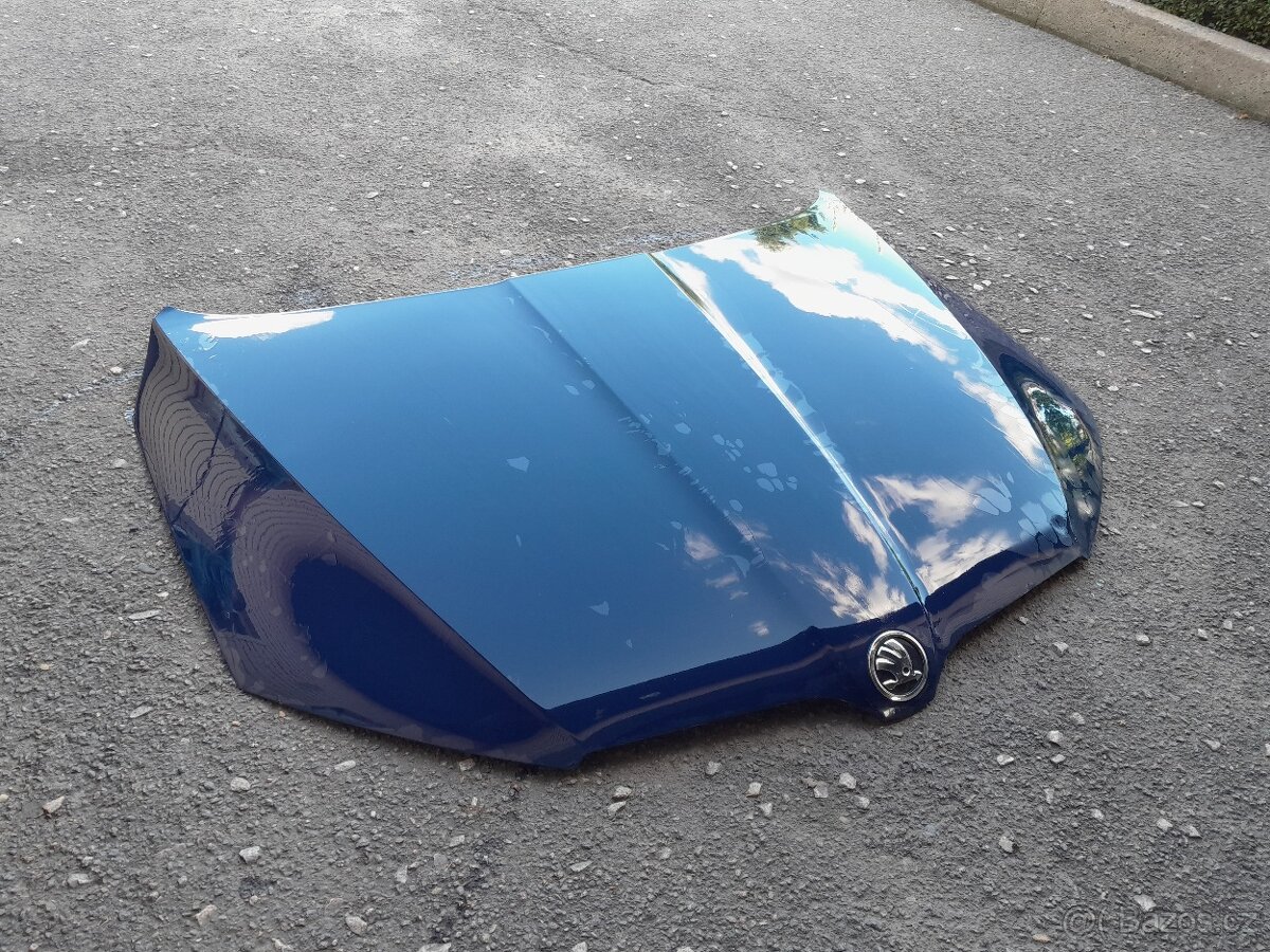 Přední kapota Škoda Octavia III