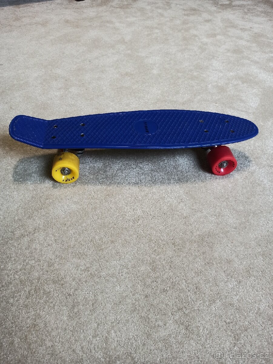 Skateboard ve skvělém stavu