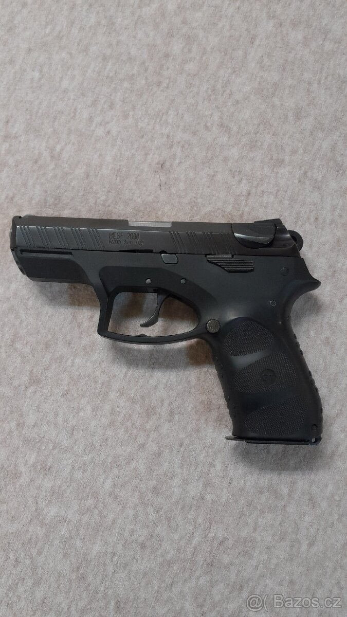 Pistole CZ G2000