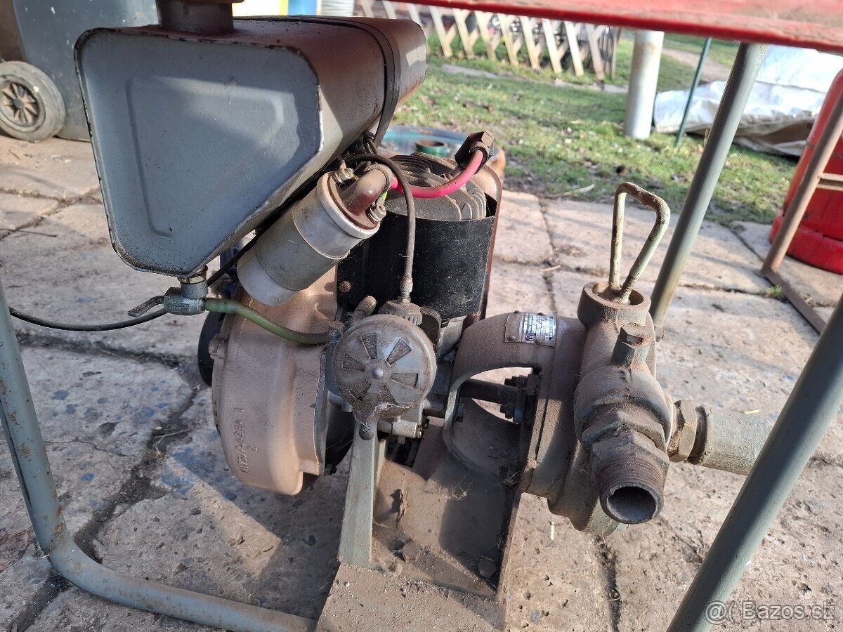Benzinové čerpadlo Iris-70