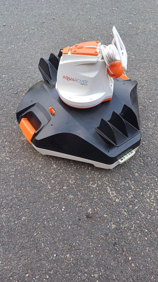 robotický bazénový vysavač Bestway Flowclear Aquatronix 5848