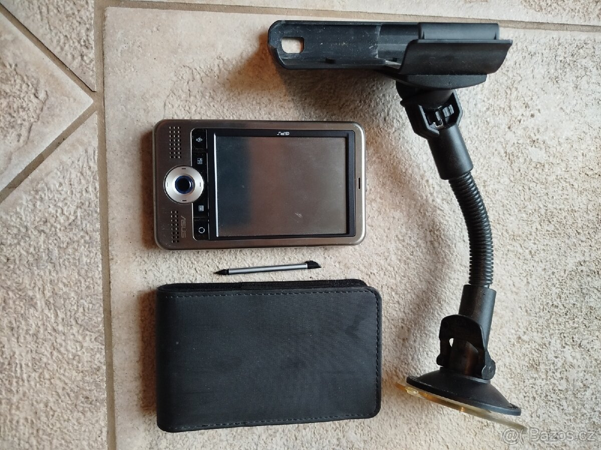 Navigace ASUS 696 A