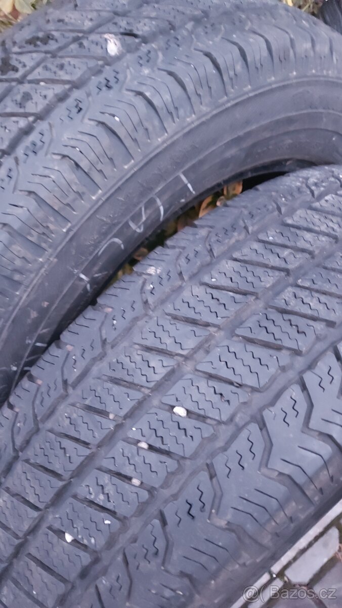 Zimní pneu Barum 205/65 r16 C vzorek cca 5.5mm