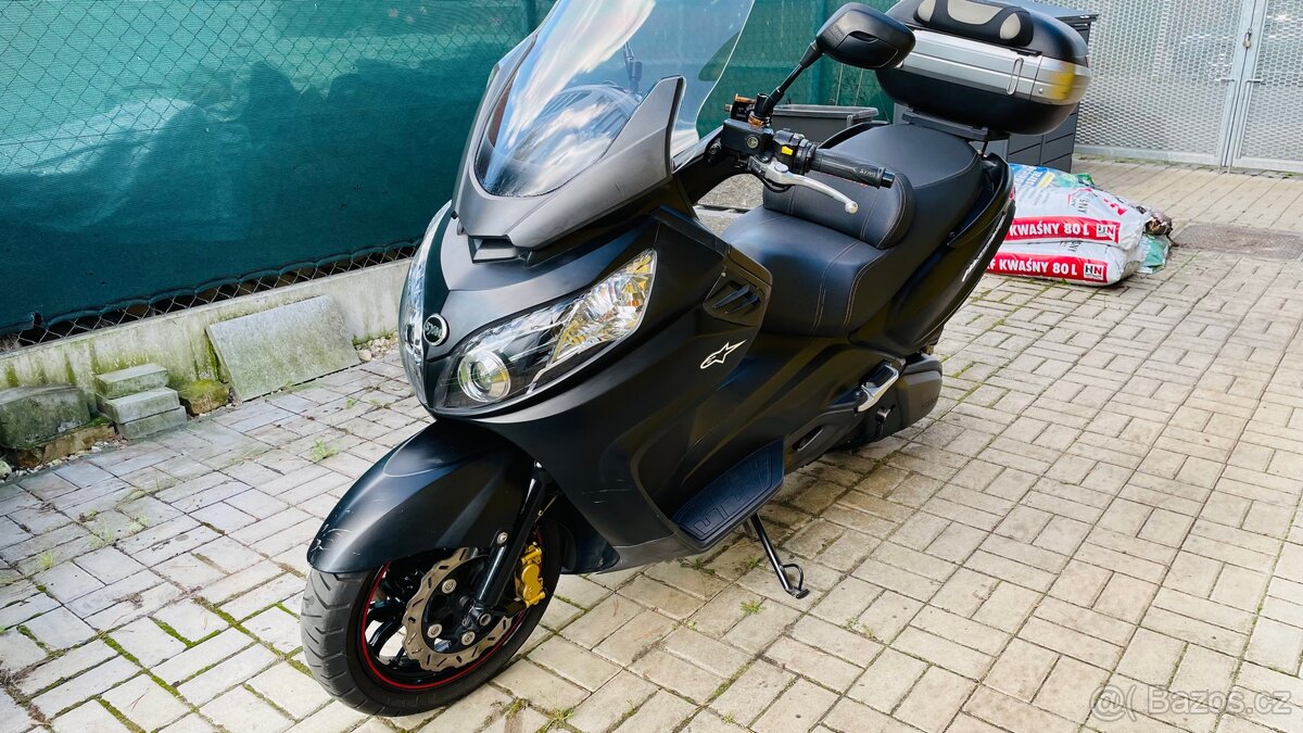 Maxiskútr SYM MaxiSym 600i