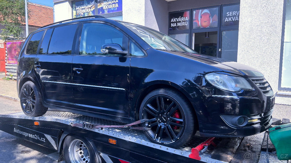 Vůz na náhradní díly VW Touran 1T2 FL 2007 BKD JPK LC9X