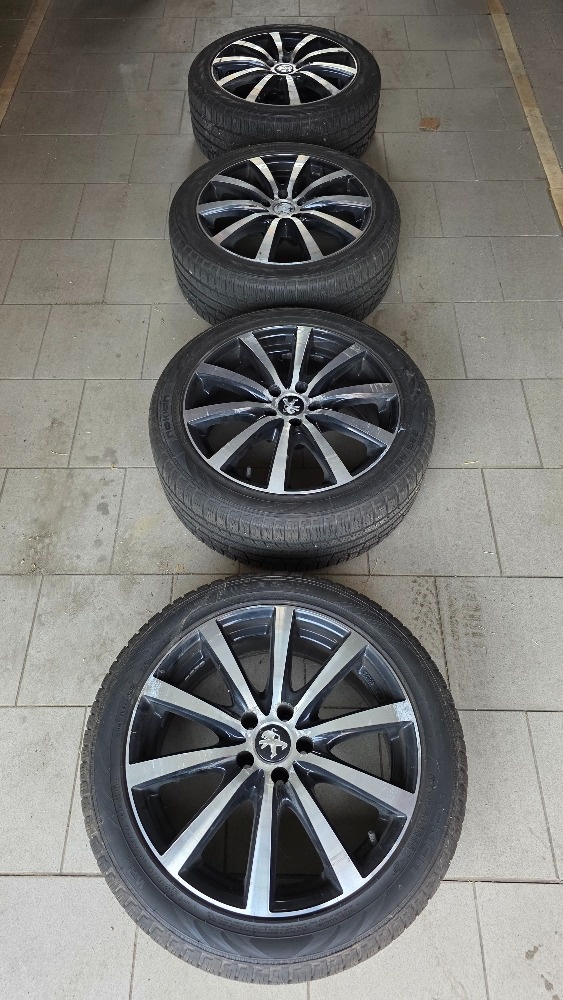 Alu kola 5x108 + zimní pneu 235/45R18