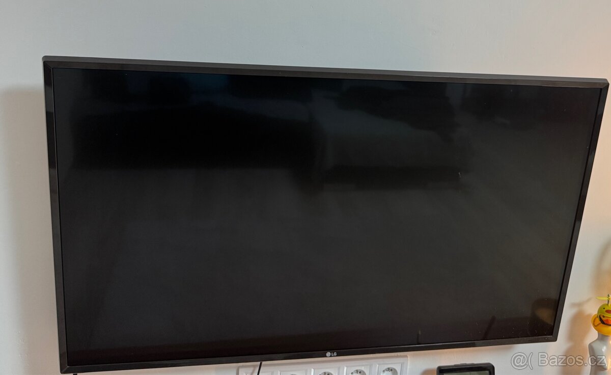 LG 43UJ6307 – 43” 4K UHD Smart TV + držák na stěnu