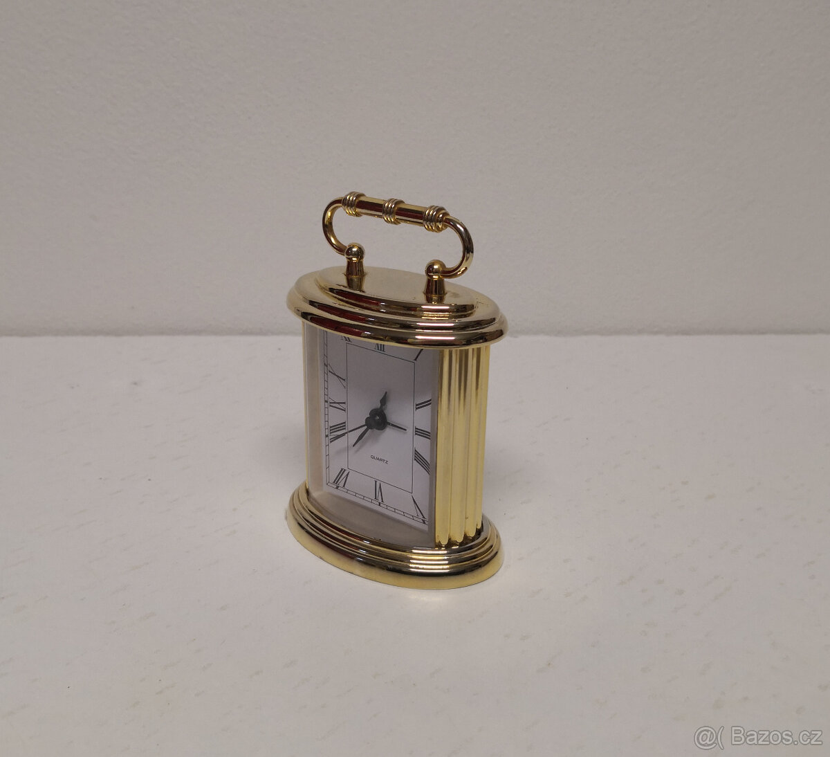 Staré stolové hodiny