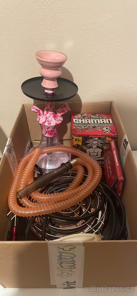 Vodní dýmka s příslušenstvím