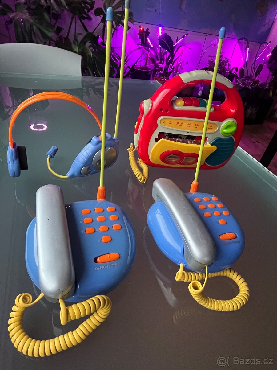 Dětský telefonní set + kazetový přehrávač s mikrofonem