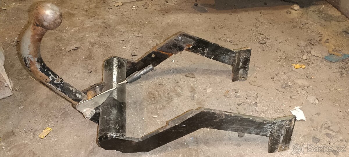 Tažné zařízení na čtyřkolku  Atv