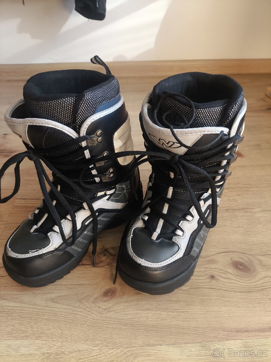 Snowboardové boty – velikost 38, unisex (jako nové)
