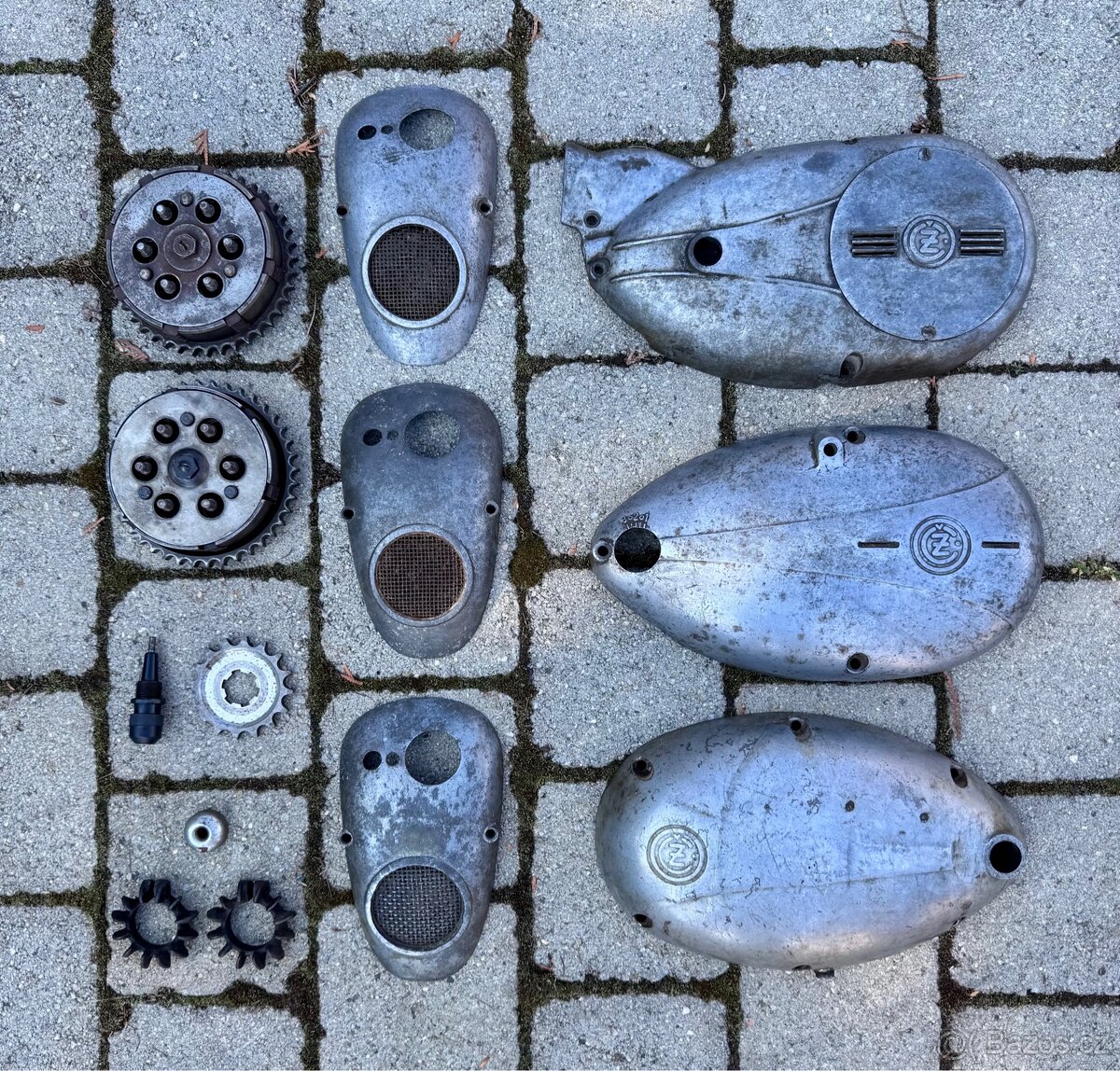 ČZ 125 B T 125 150 C, kývačka - díly motoru