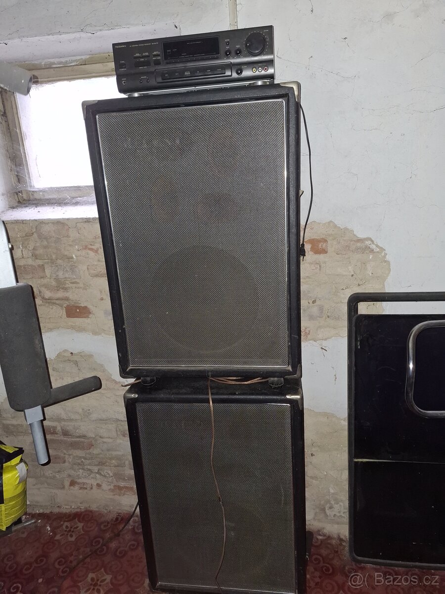 Reproduktory a reciever