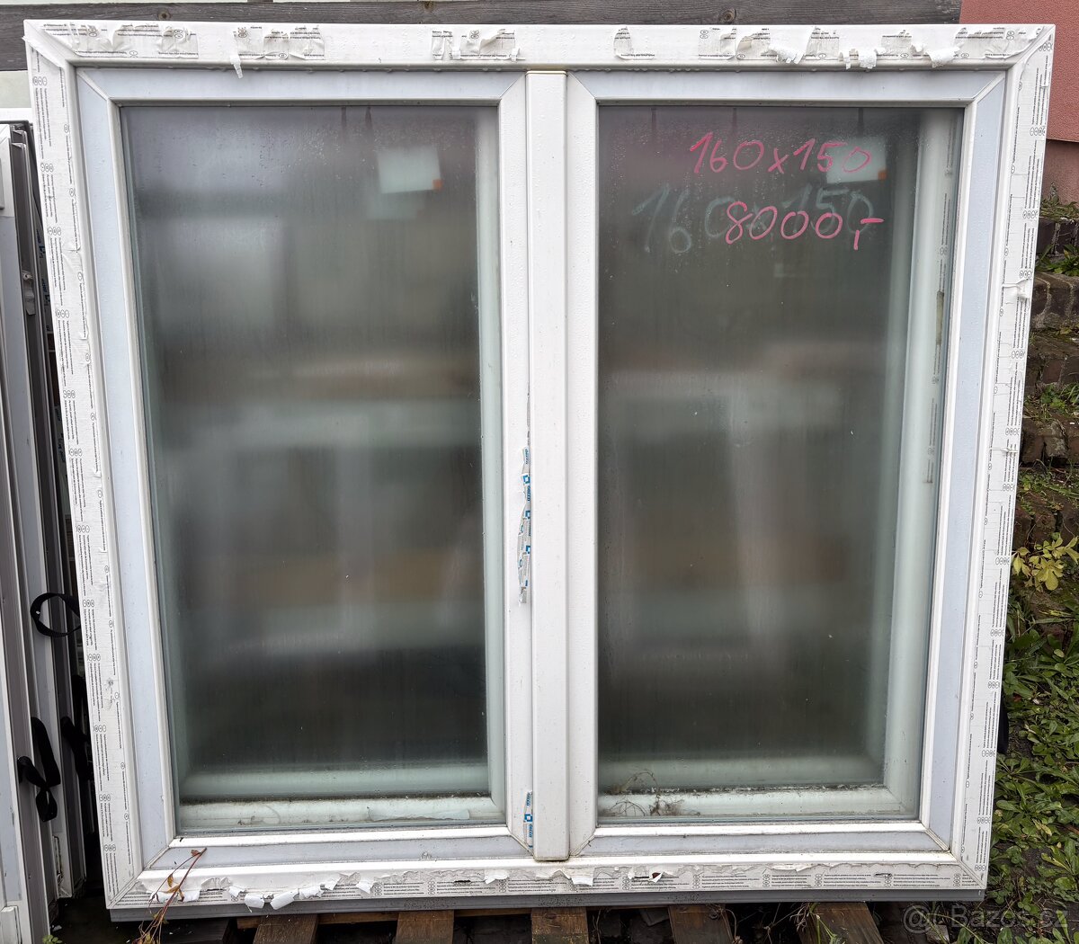 Prodám plastové okno 160x150