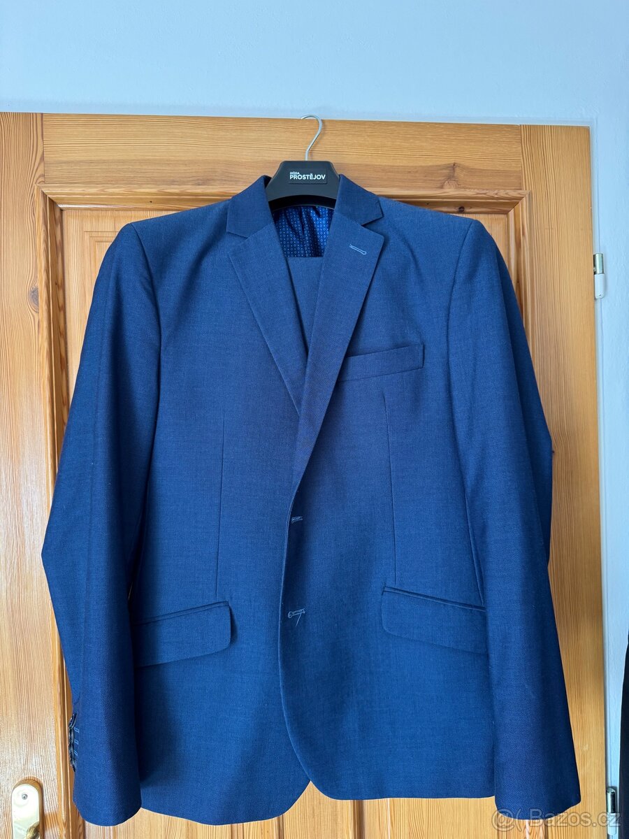 Pánský modrý oblek
