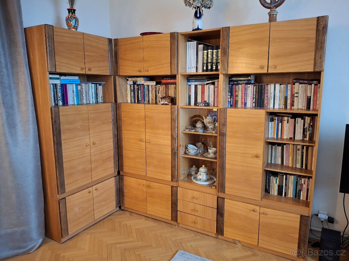 Obývací stěna z r. 1975