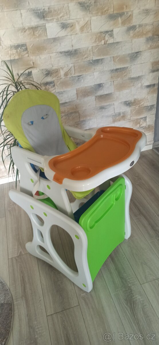 Dětská židle a stoleček