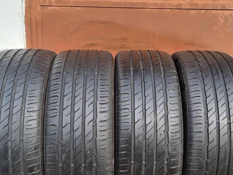 Letní Semperit 205/45/17