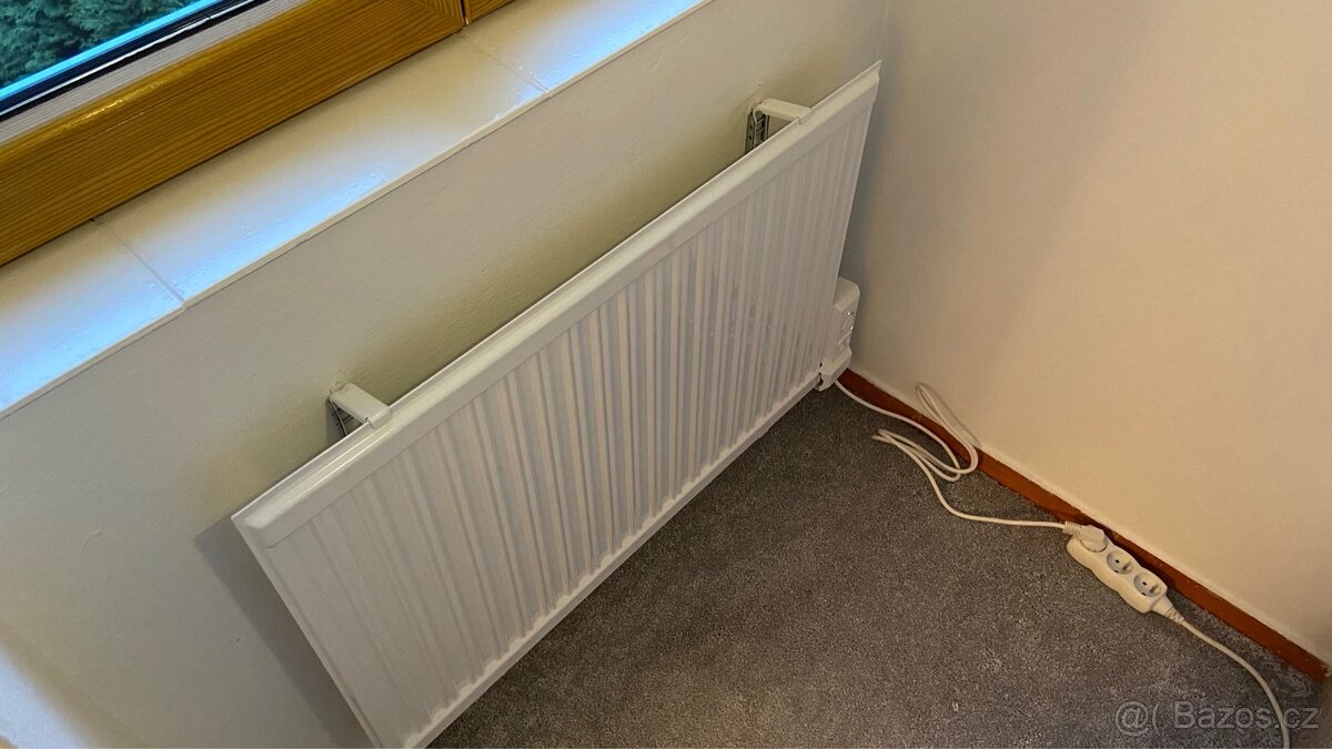 Olejový elektrický radiátor ORS-700W