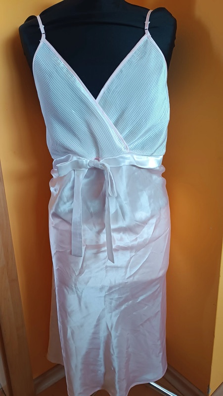 Hedvábná růžová noční košilka vel 50/XXL